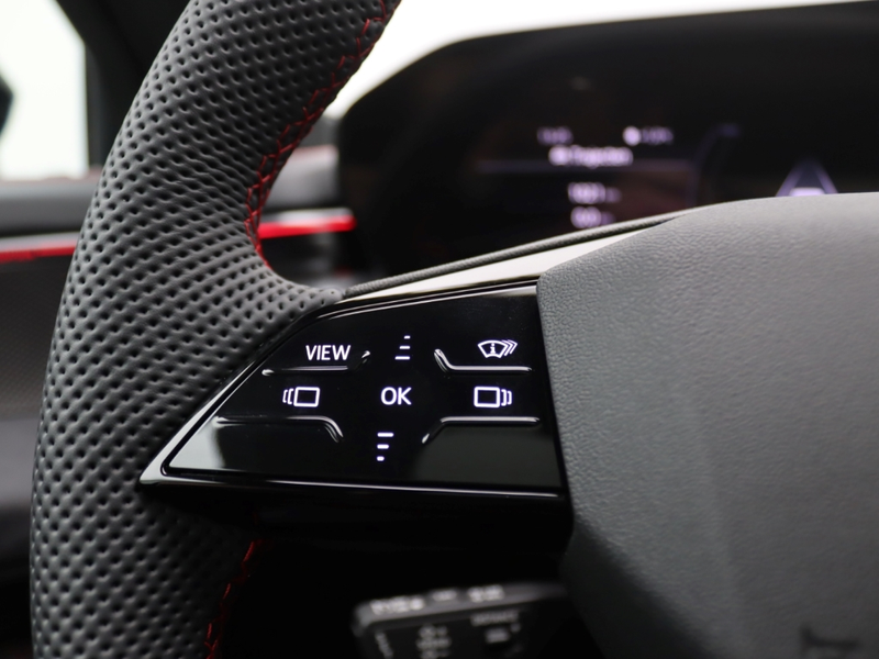 Audi A6 Avant 2.0 TFSI e-hybrid quattro 270 kW edition one — photo 12