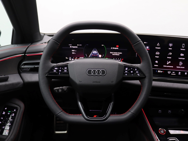 Audi A6 Avant 2.0 TFSI e-hybrid quattro 270 kW edition one — photo 14