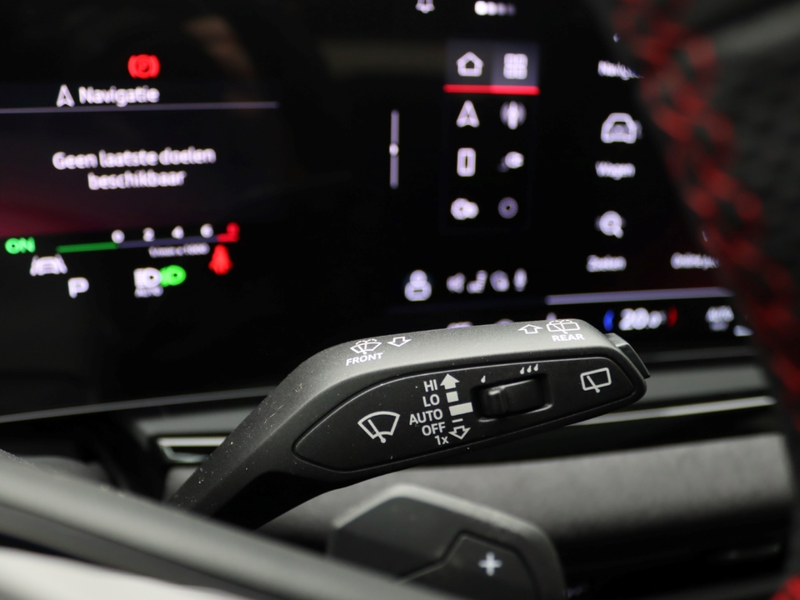 Audi A6 Avant 2.0 TFSI e-hybrid quattro 270 kW edition one — photo 18