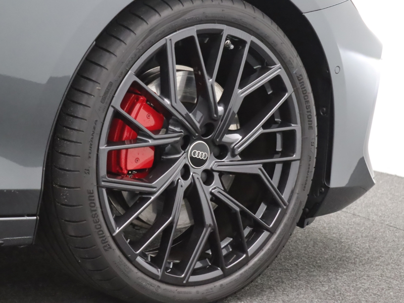 Audi A6 Avant 2.0 TFSI e-hybrid quattro 270 kW edition one — photo 9