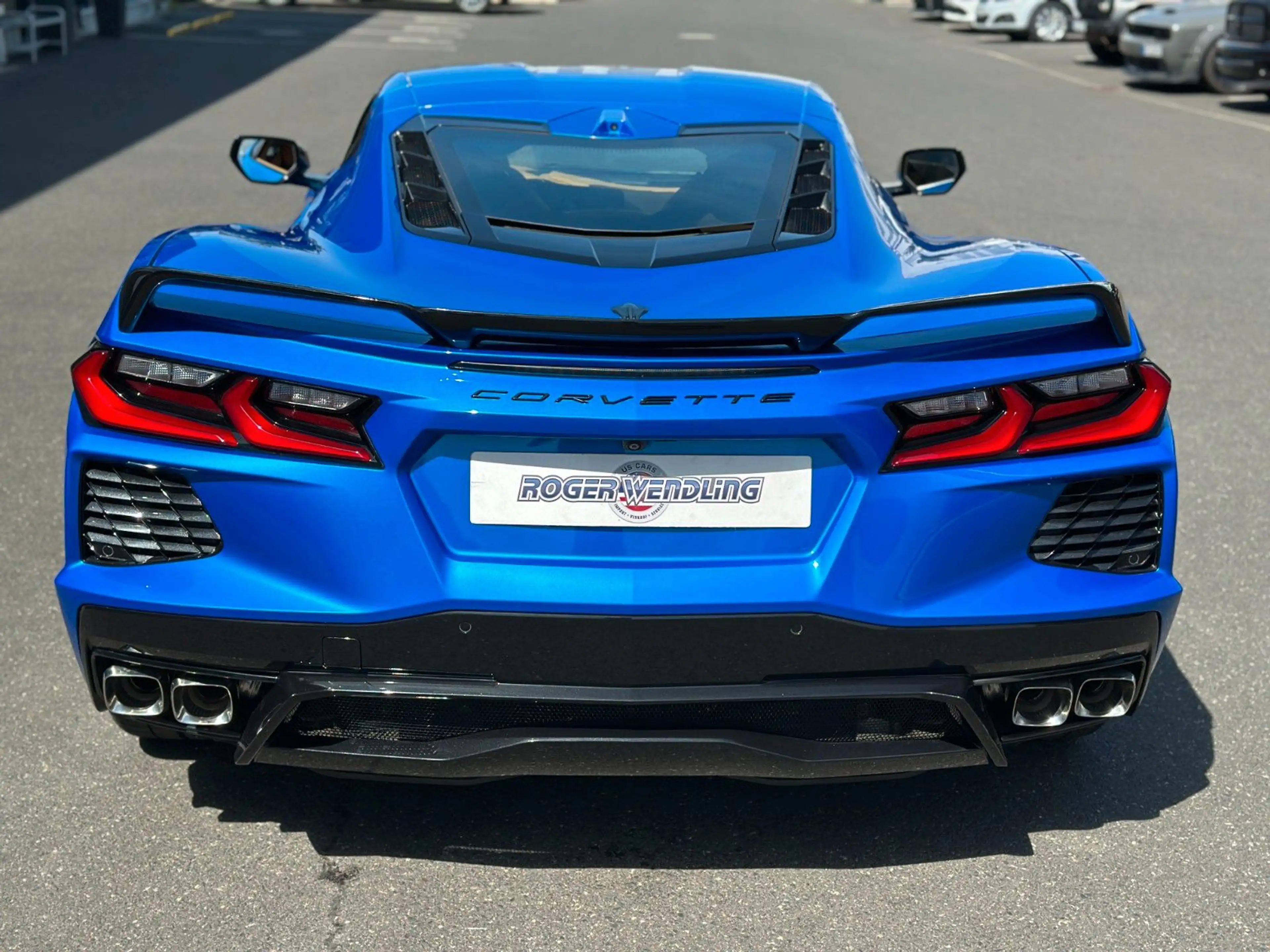 Corvette C8 3LT EU FRONT LIFT MAG RIDE SUEDE INT. CARBON — photo 9