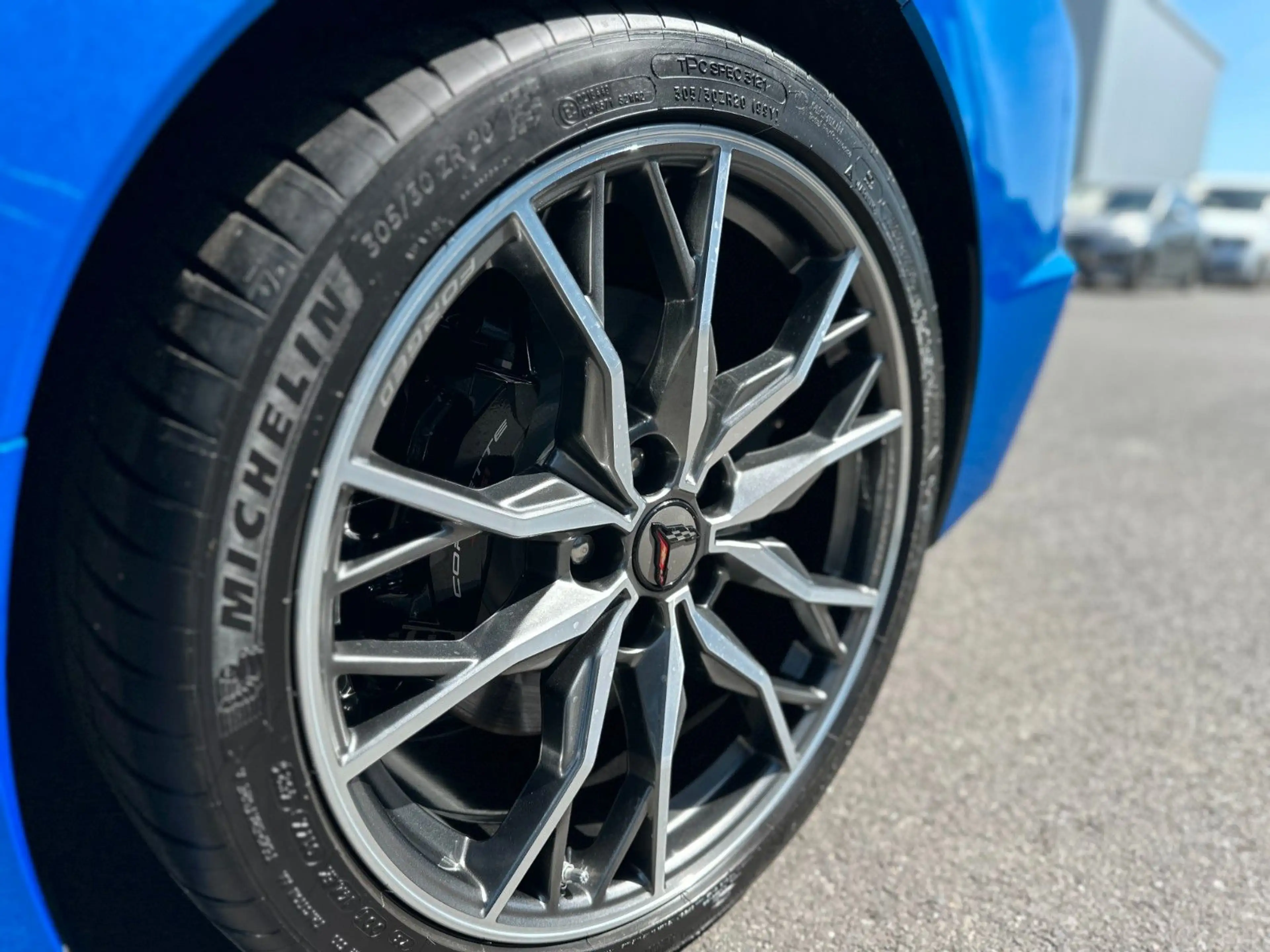 Corvette C8 3LT EU FRONT LIFT MAG RIDE SUEDE INT. CARBON — photo 13
