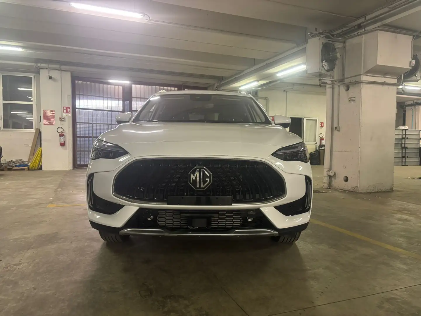 MG HS 1.5T MT COM 2WD Білий - 2