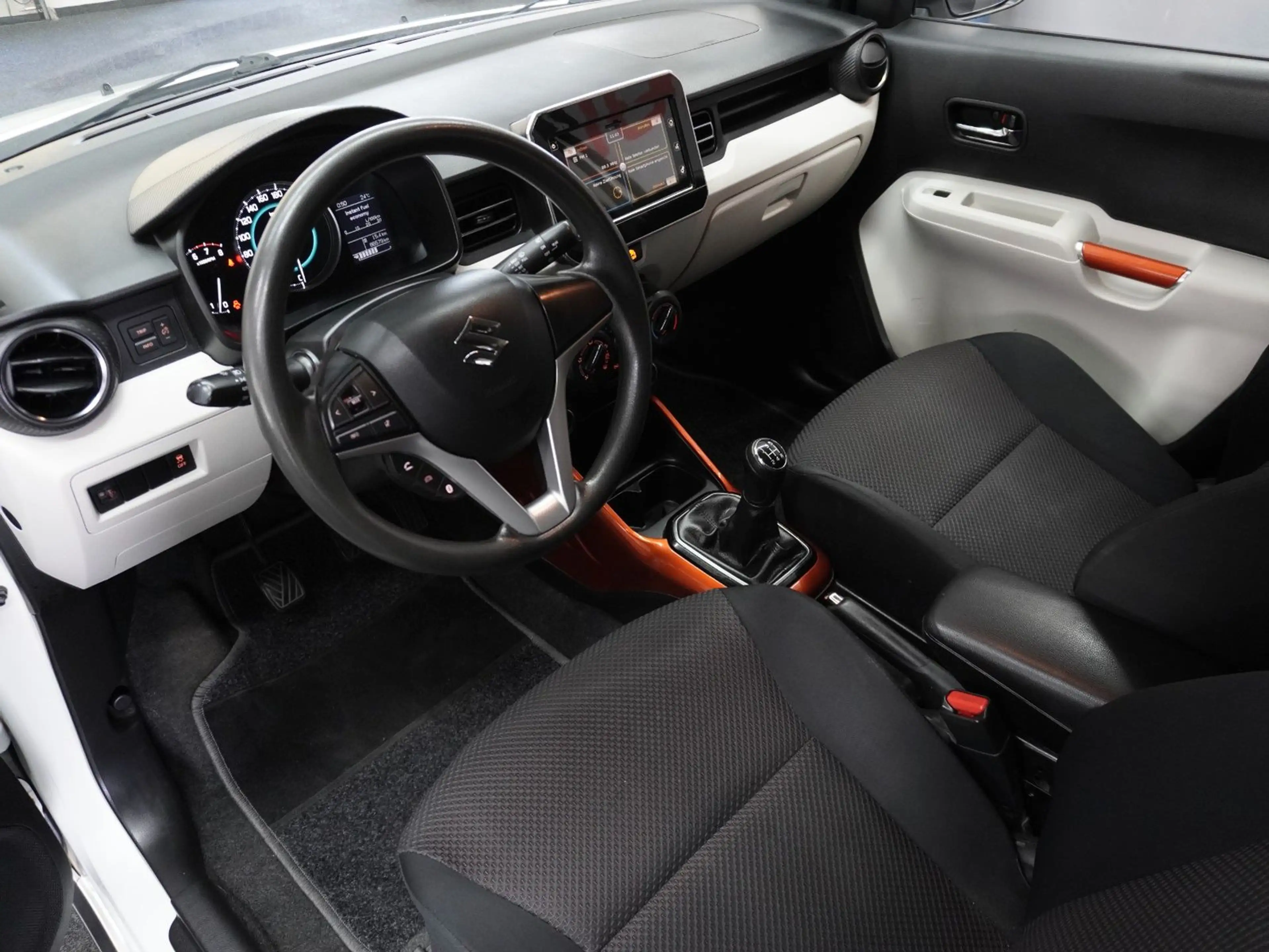 Suzuki Ignis Comfort  | KLIMA | KAMERA | SITZHZG | NAVI — photo 13
