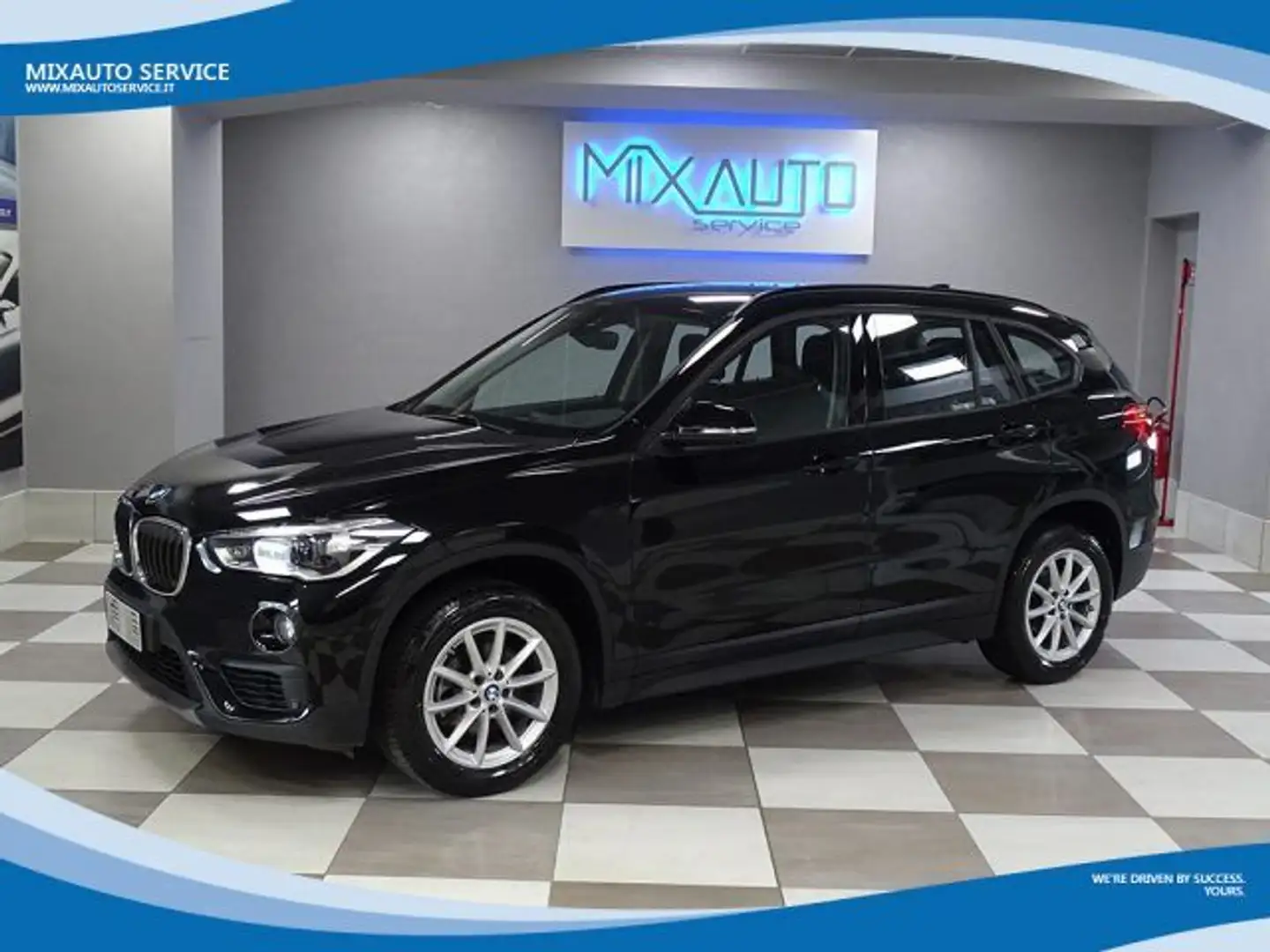 BMW X1 sDrive 18d Business AUT EU6 Noir - 1