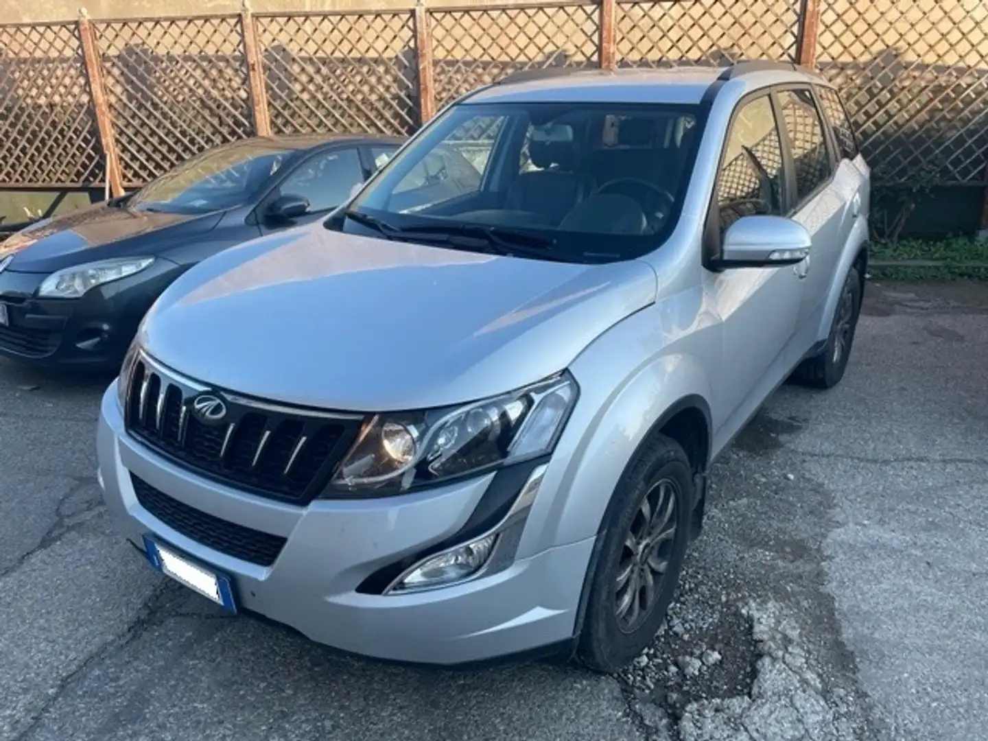 Mahindra XUV500 XUV 500 2.2 W8 awd 7posti E6 Argento - 2