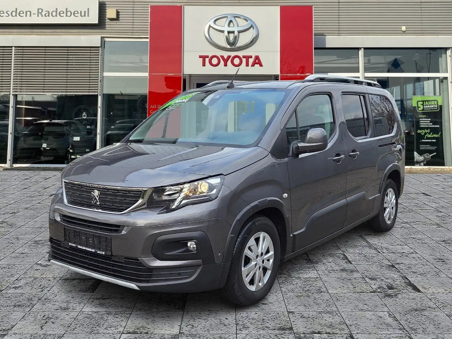 Peugeot Rifter 1.2 PureTech 130 L2 Allure 7 Sitzer*AHK Grau - 2