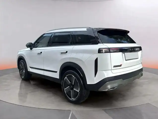 Jaecoo J7 view 4