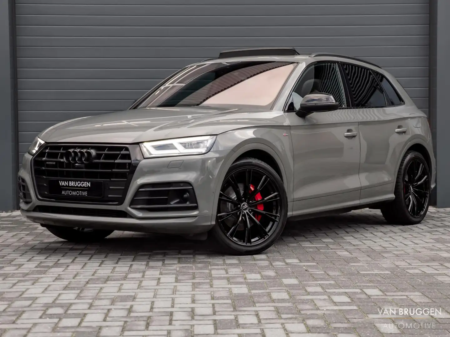 Audi Q5 50 TFSI e quattro S-Line Pano Trekh Luchtv RS-Stoe Gris - 1