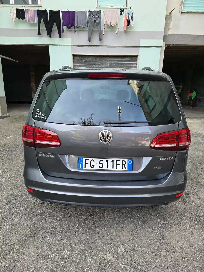 Volkswagen Sharan Sharan II 2016 2.0 tdi Highline Grigio - 2