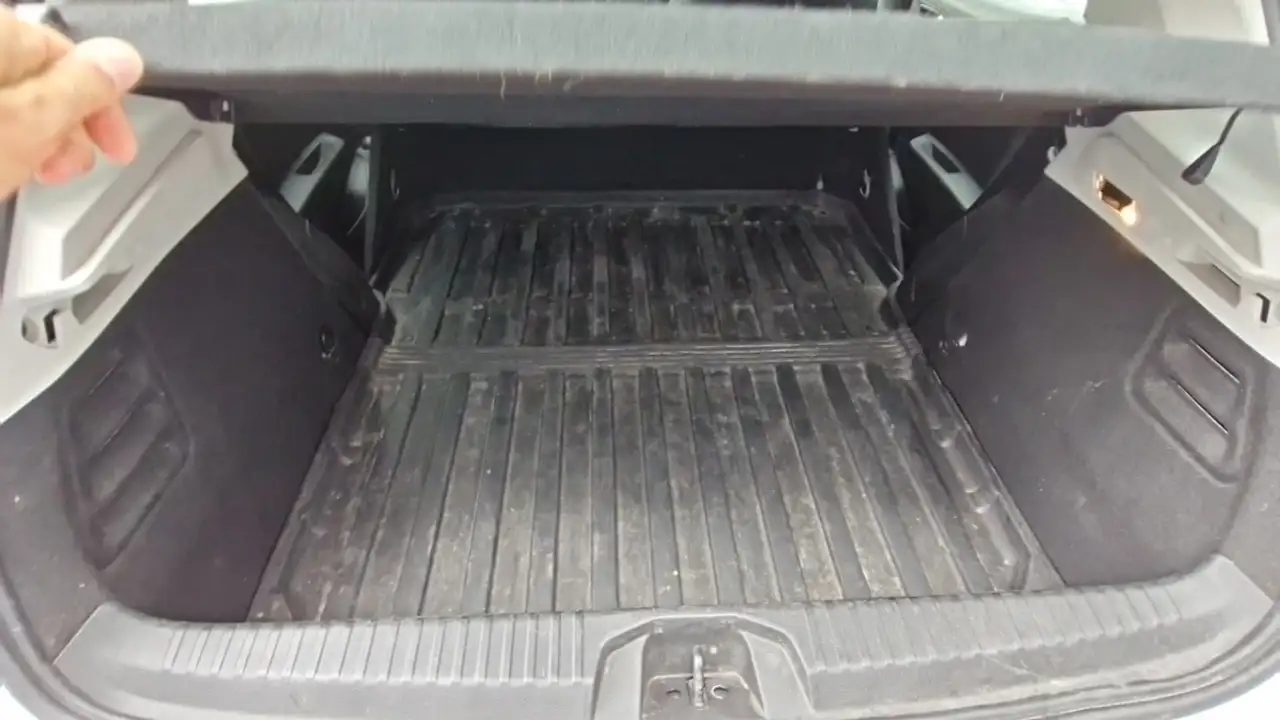 Renault Clio Citadine 5 portes — photo 8