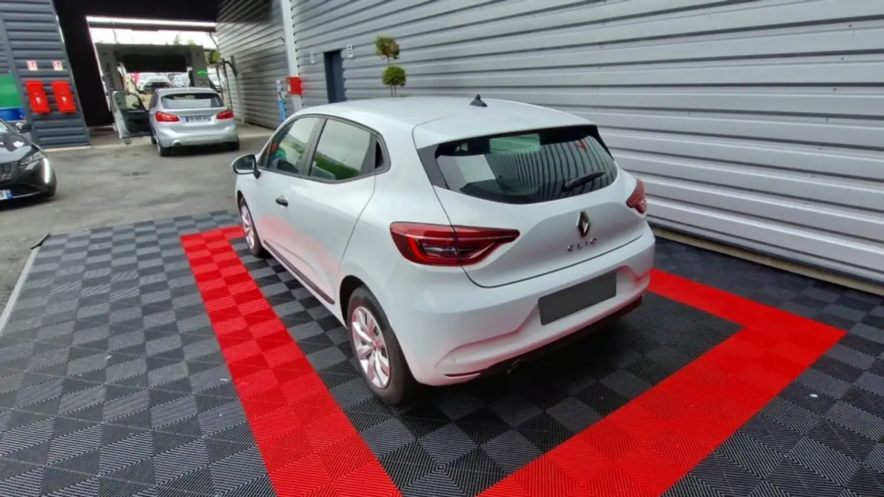 Renault Clio Citadine 5 portes — photo 5