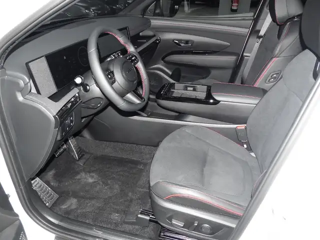 Hyundai Tucson view 12