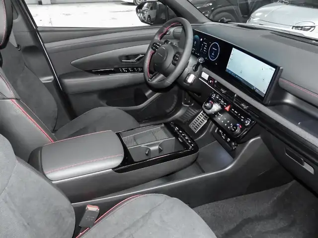 Hyundai Tucson view 4