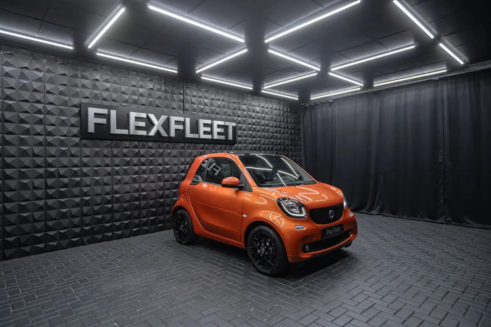 smart forTwo Turbo  SportPaket Navi Pano LED Orange - 1