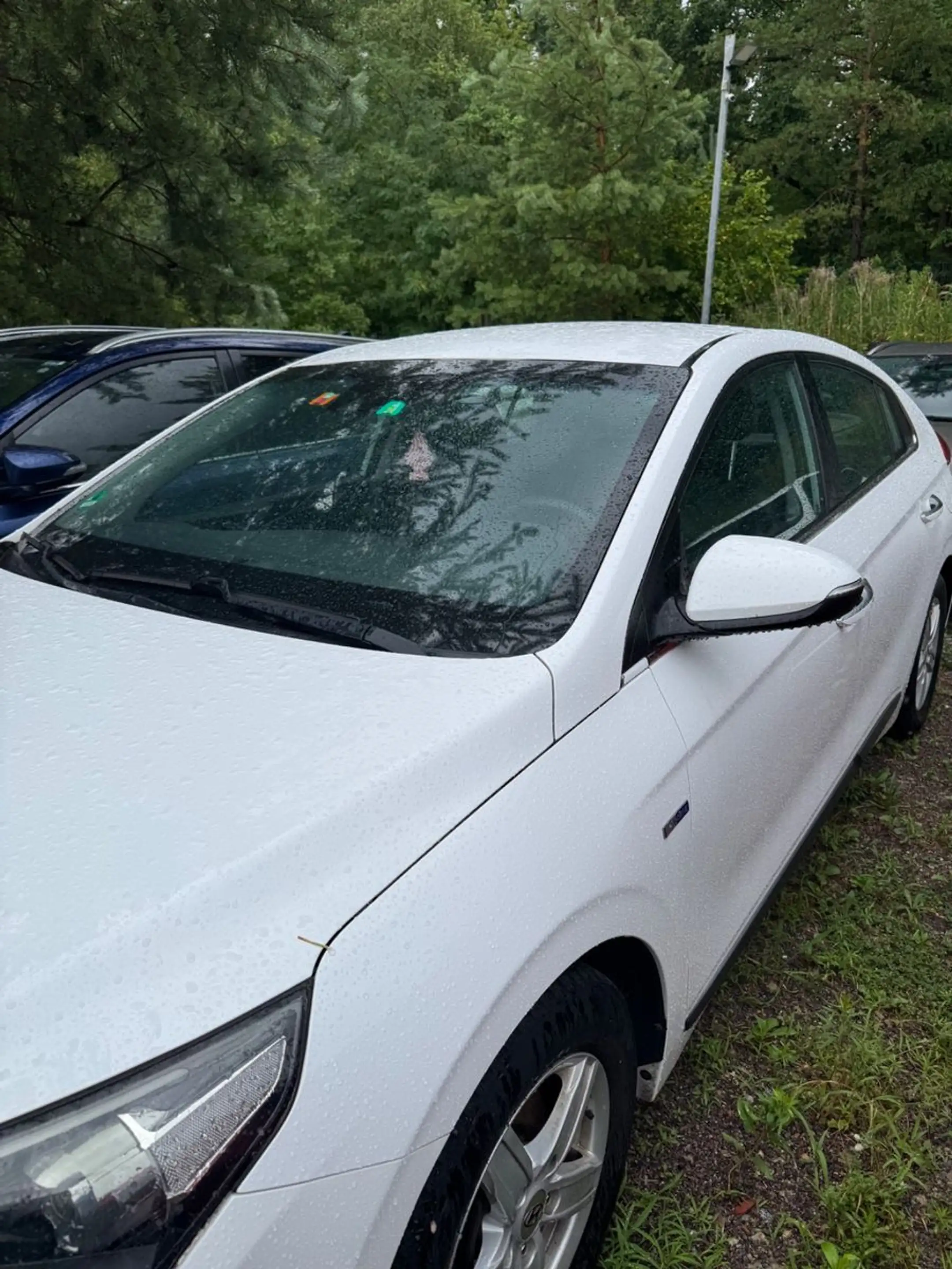 Hyundai IONIQ Ioniq Premium Hybrid — photo 2