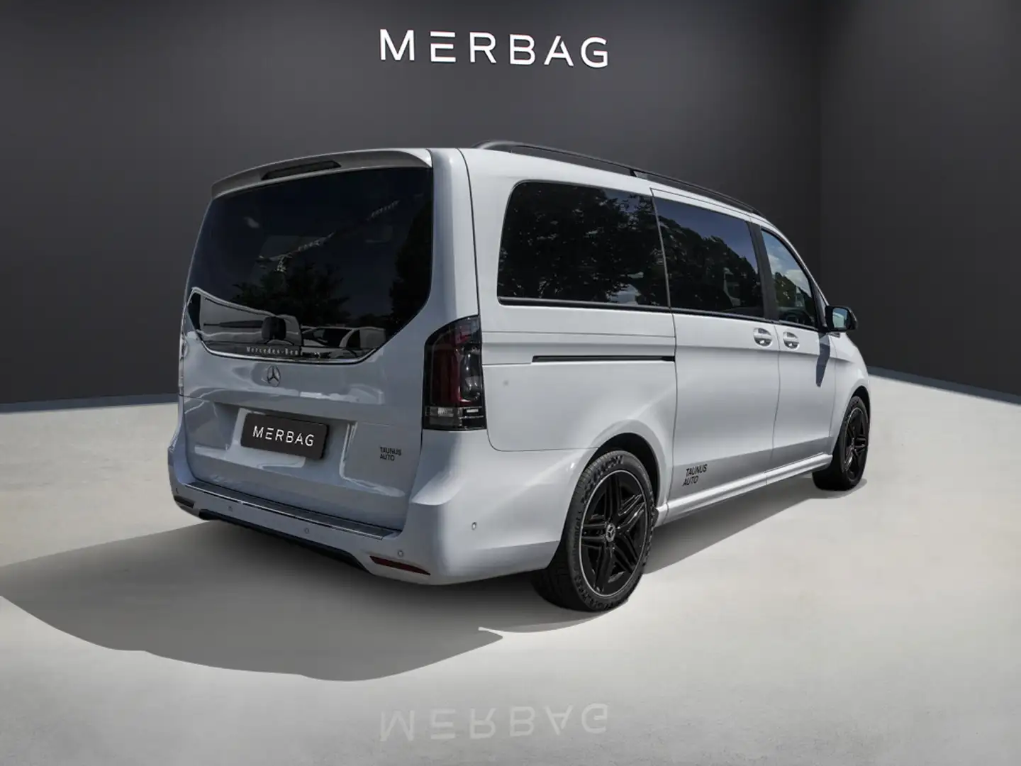 Mercedes-Benz V 300 4MATIC AVANTGARDE lang Airmatik AHK MBUX Blanc - 2