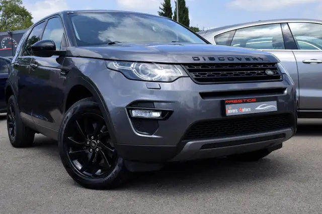 Land Rover Discovery Sport view 14