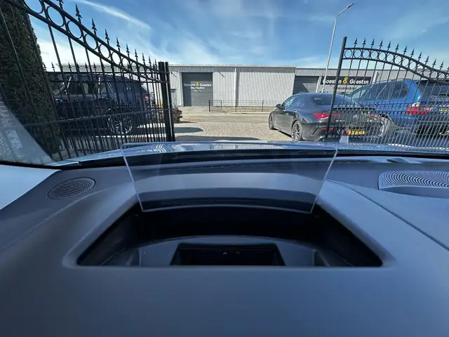 Ford Focus view 18