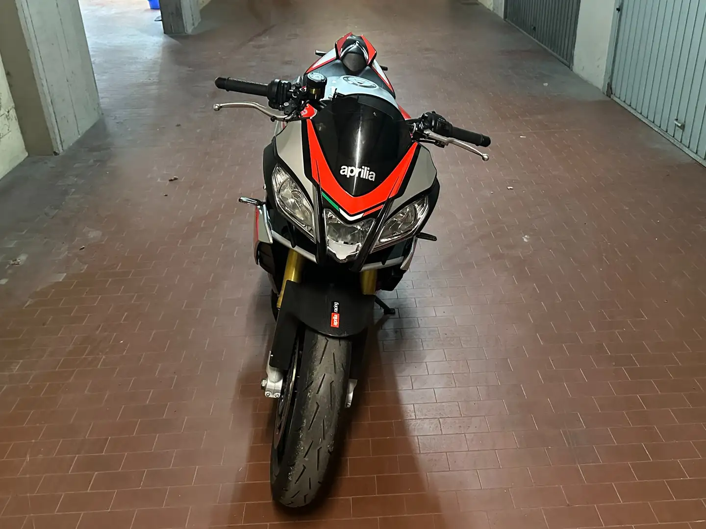 Aprilia Tuono V4 1100 RR 2018 Grigio - 2