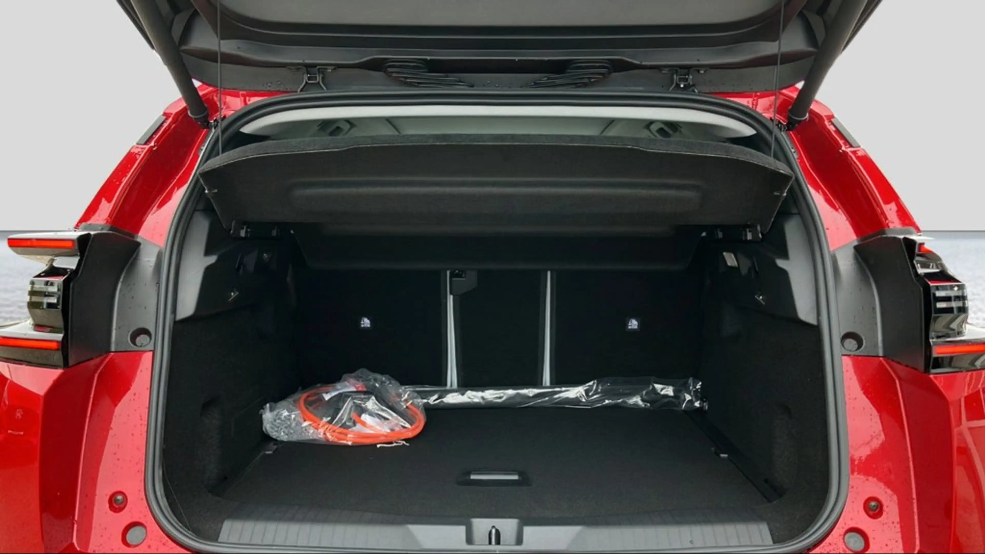 Citroen C5 Aircross Plug-in Hybrid 225 Max Aut. — photo 11