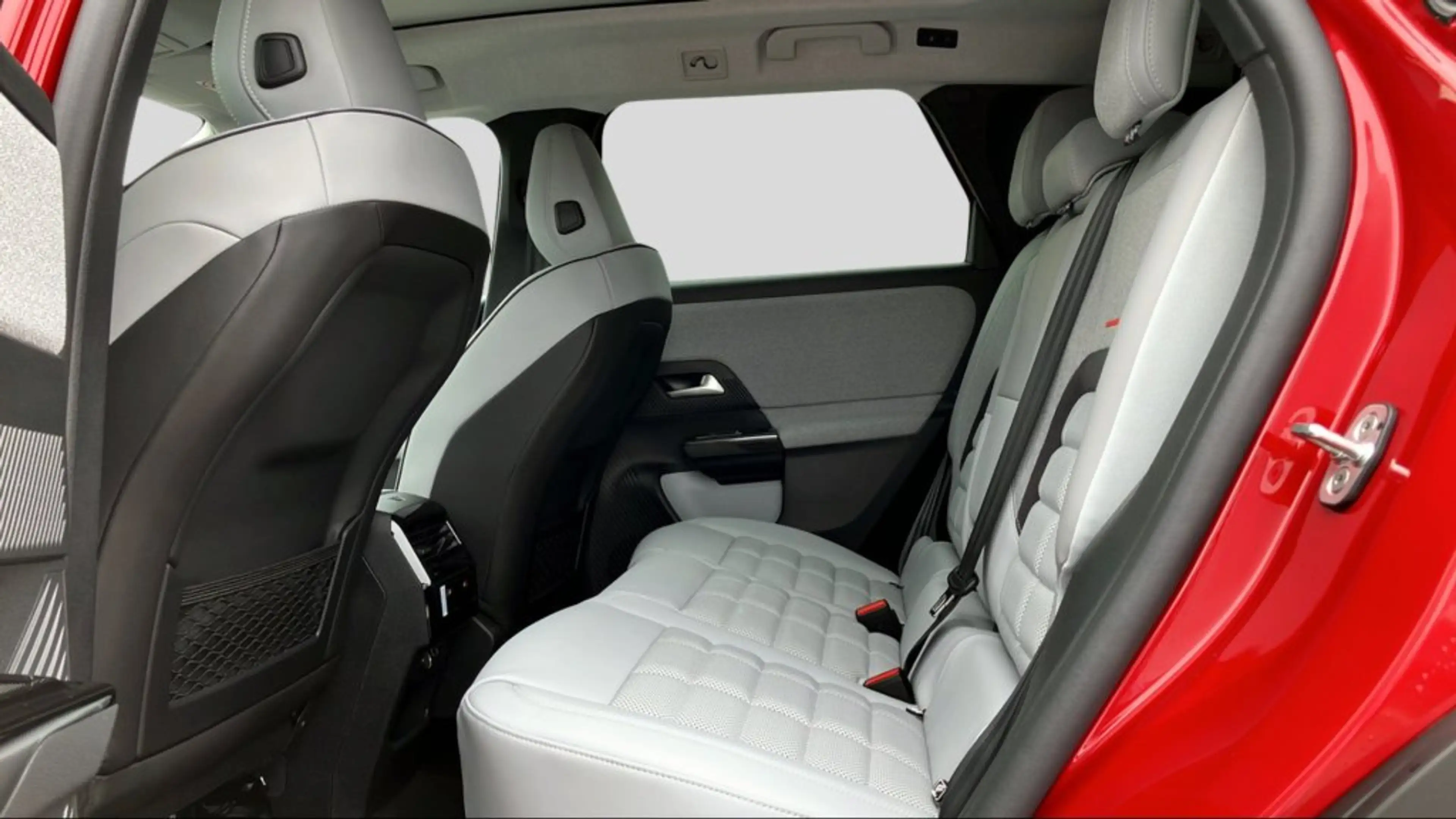 Citroen C5 Aircross Plug-in Hybrid 225 Max Aut. — photo 10