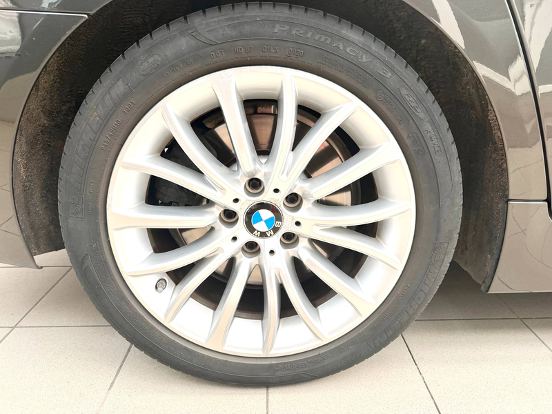 BMW 535 iXA Luxury Line "127.000Km" Carnet Complet BMW Euro 6 Full Options — photo 10