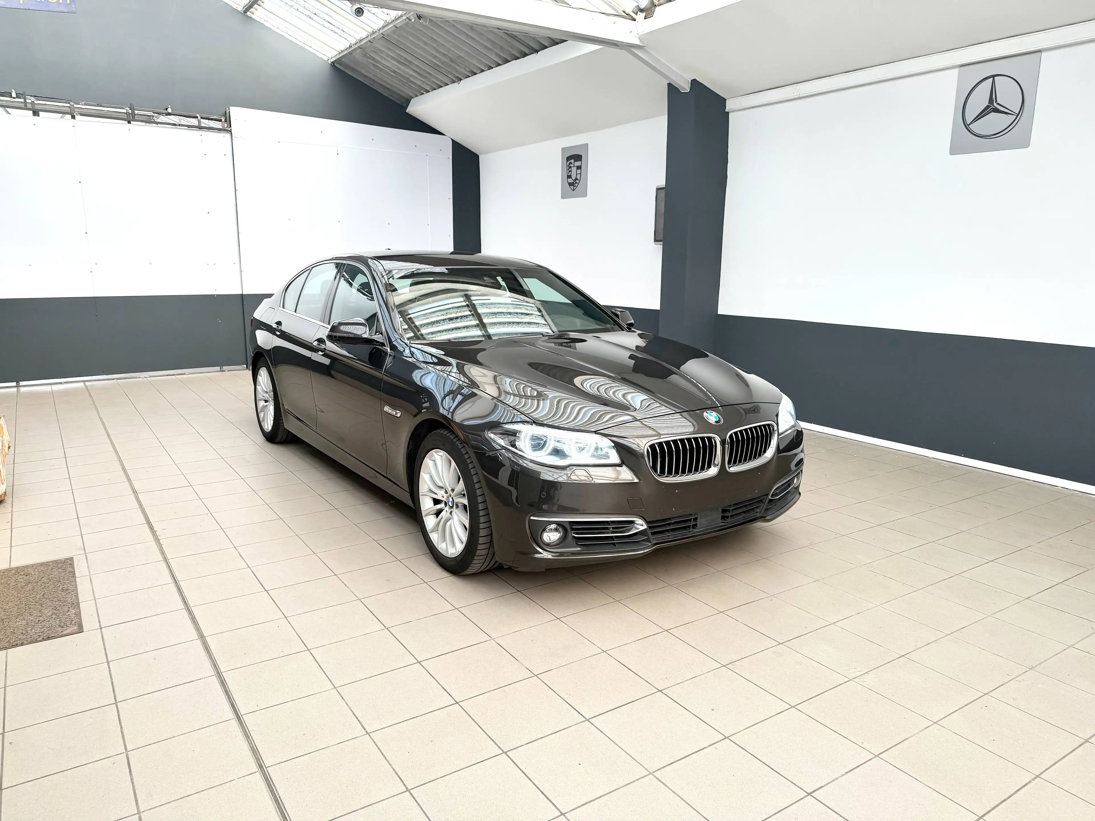 BMW 535 iXA Luxury Line "127.000Km" Carnet Complet BMW Euro 6 Full Options — photo 2