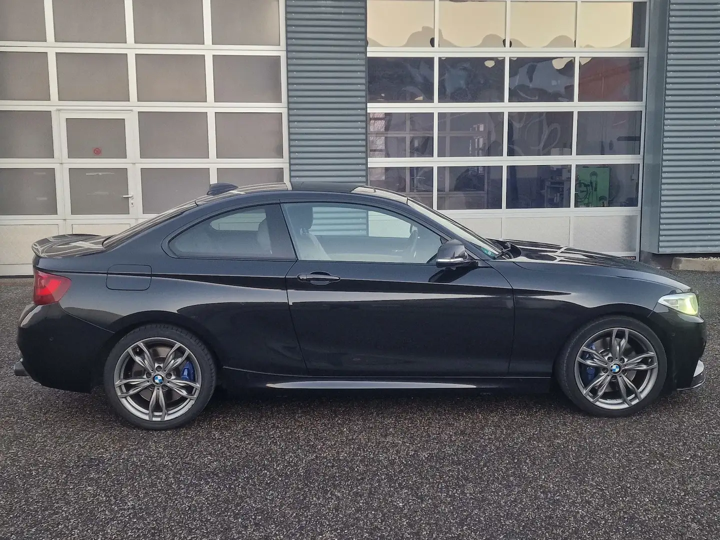 BMW 235 xDrive BI-XENON NAVI Klimaautomatik Schwarz - 2