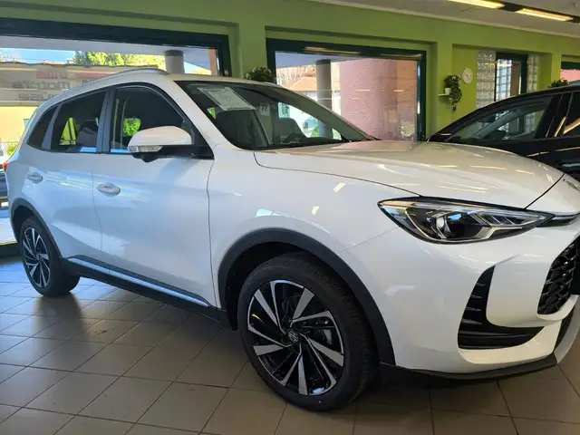 MG ZS view 5