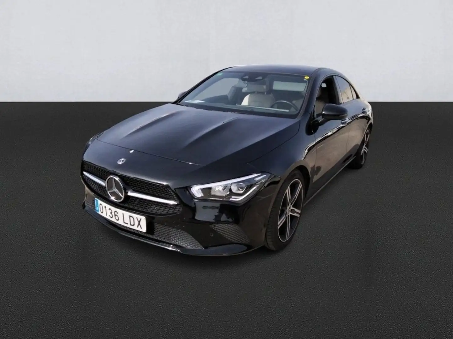 Mercedes-Benz CLA 200 Negro - 1
