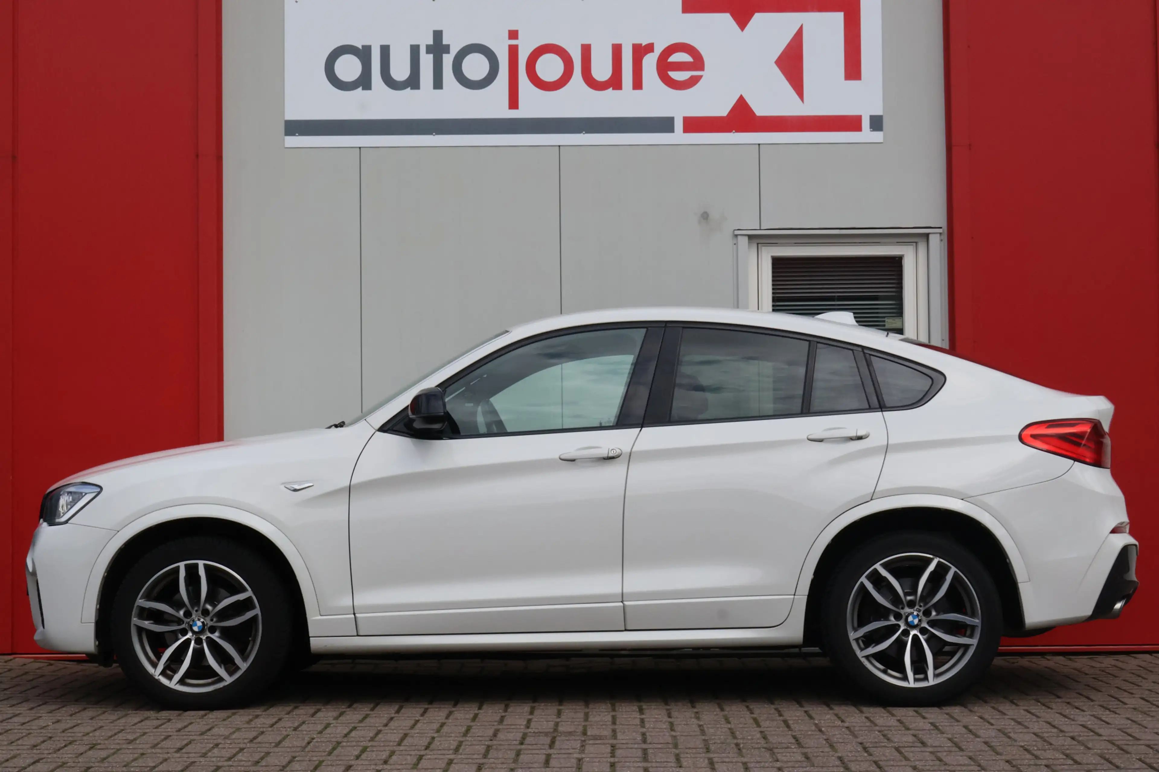 BMW X4 xDrive30d Centennial High Executive | 6-Cilinder | — photo 2