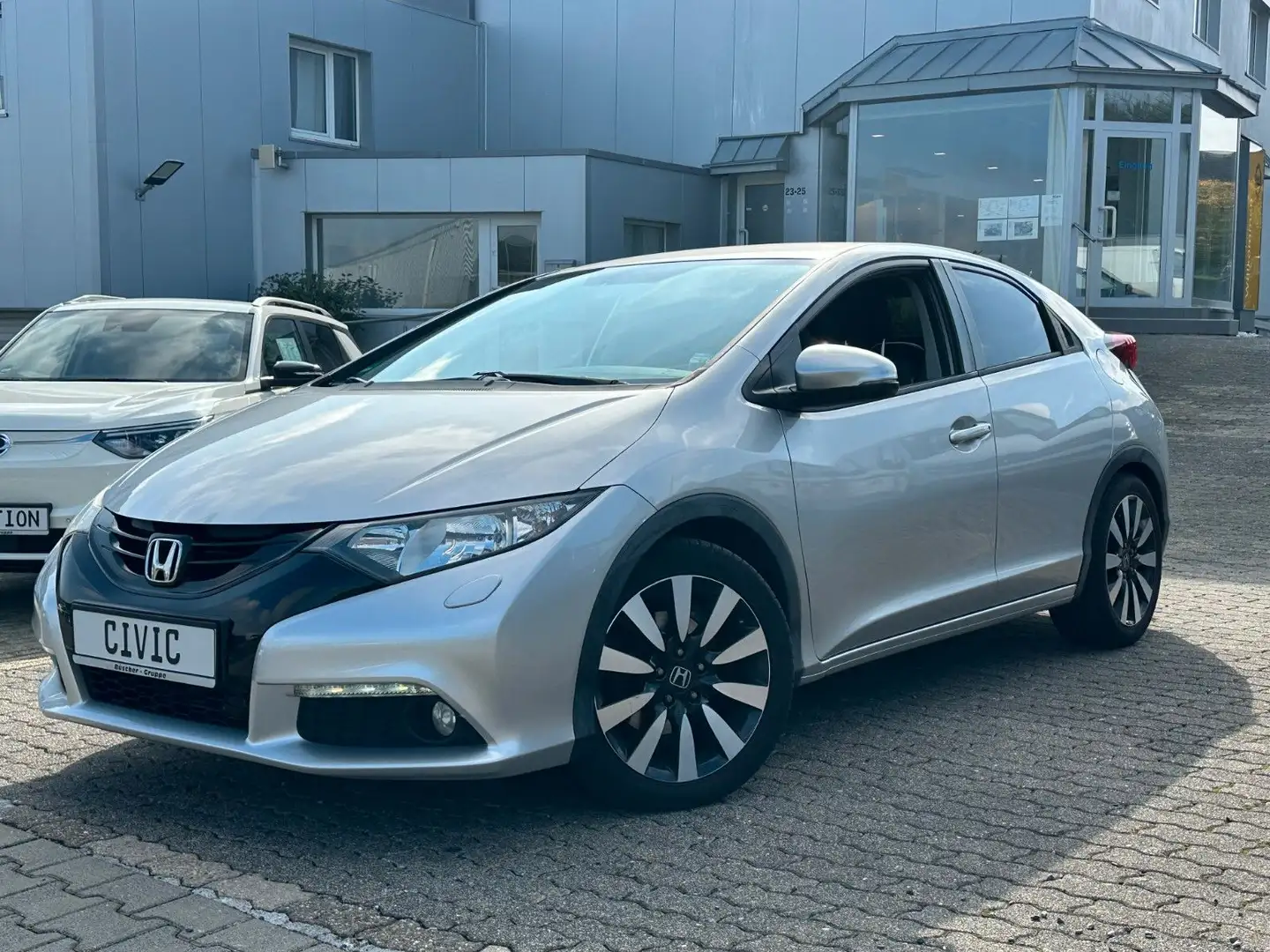 Honda Civic Lim. 5-trg. 1.8 Sport Silber - 1
