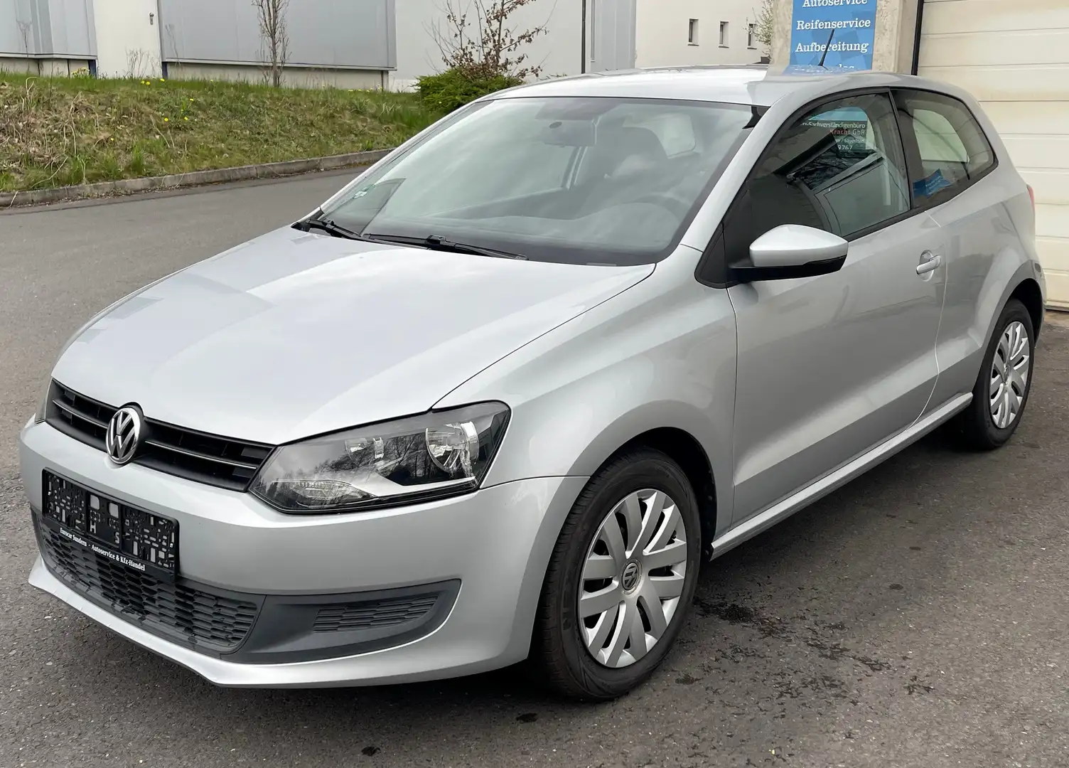 Volkswagen Polo 6R Comfortline Gris - 1
