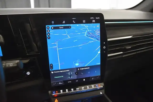 Renault Austral view 10