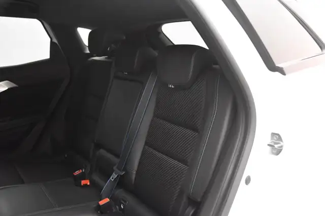 Renault Austral view 14