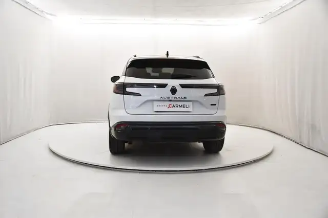Renault Austral view 4