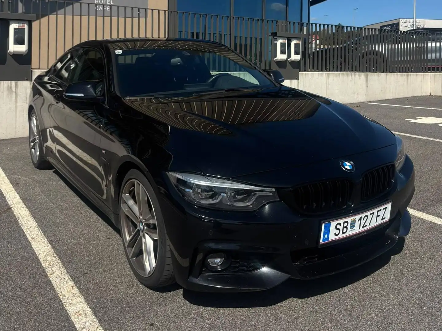 BMW 420 420d Coupé M Sport Aut. Schwarz - 1