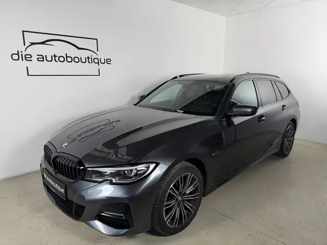 BMW 320 e PHEV xDrive Touring // M Sport // HUD // 360