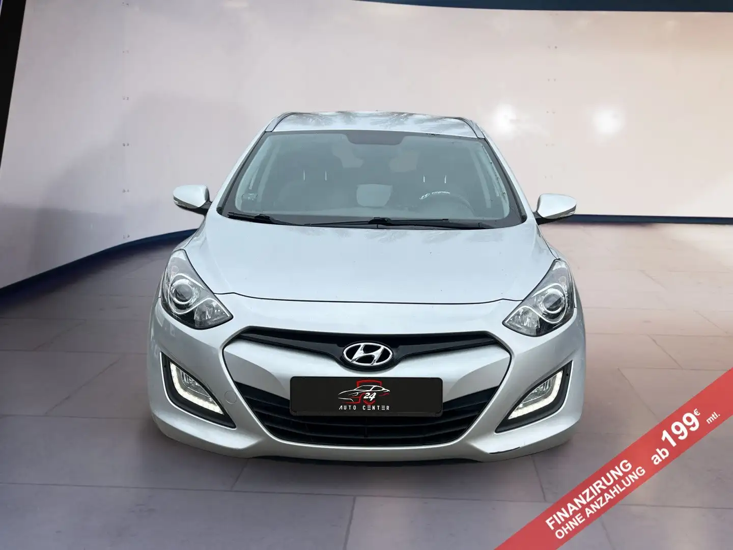 Hyundai i30 cw 1.6 Automatik/Trend/Navigation Silber - 2