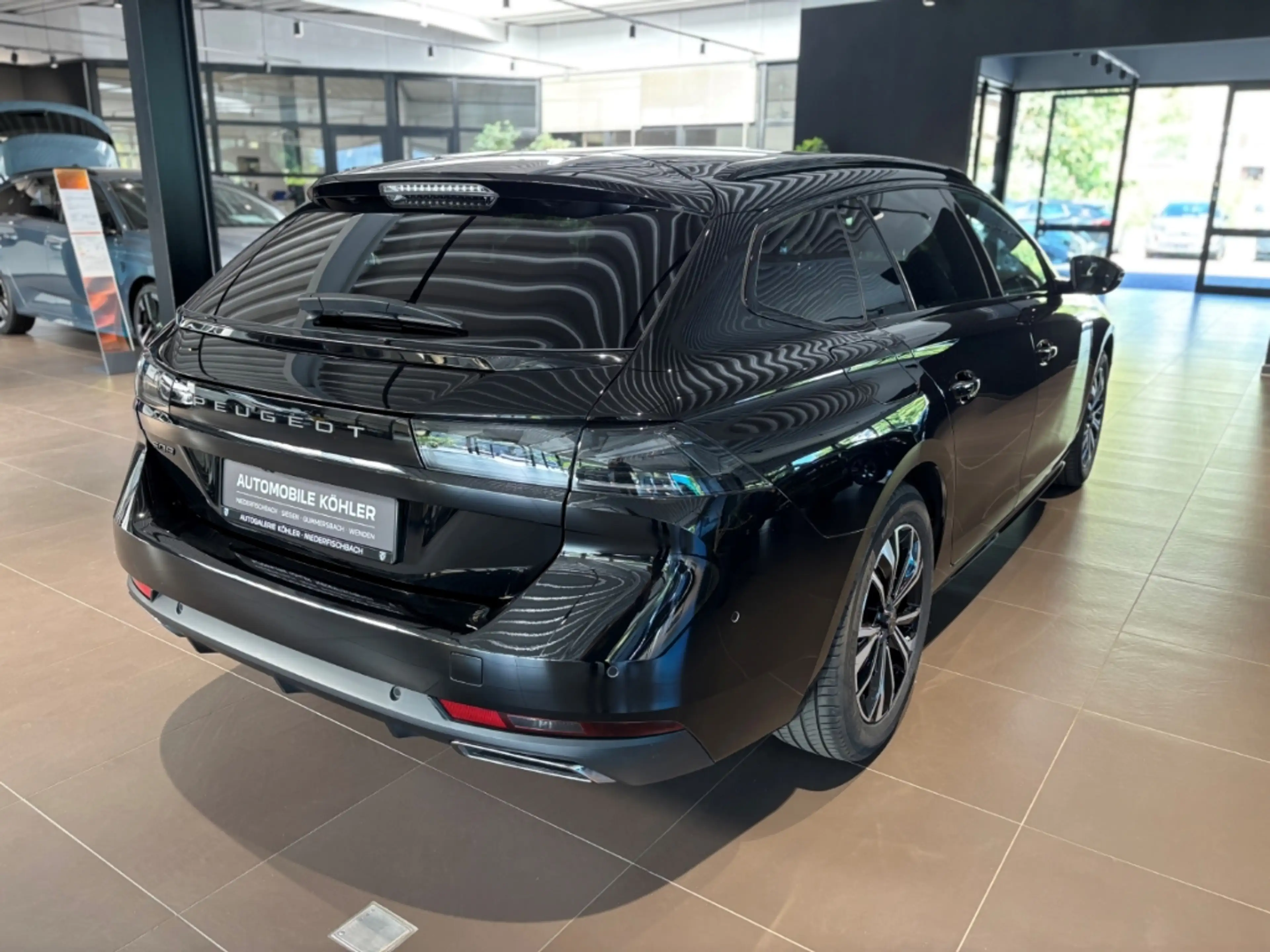 Peugeot 508 SW Allure 130 EAT8 KOMFORTSITZE SITZHEIZUNG — photo 5
