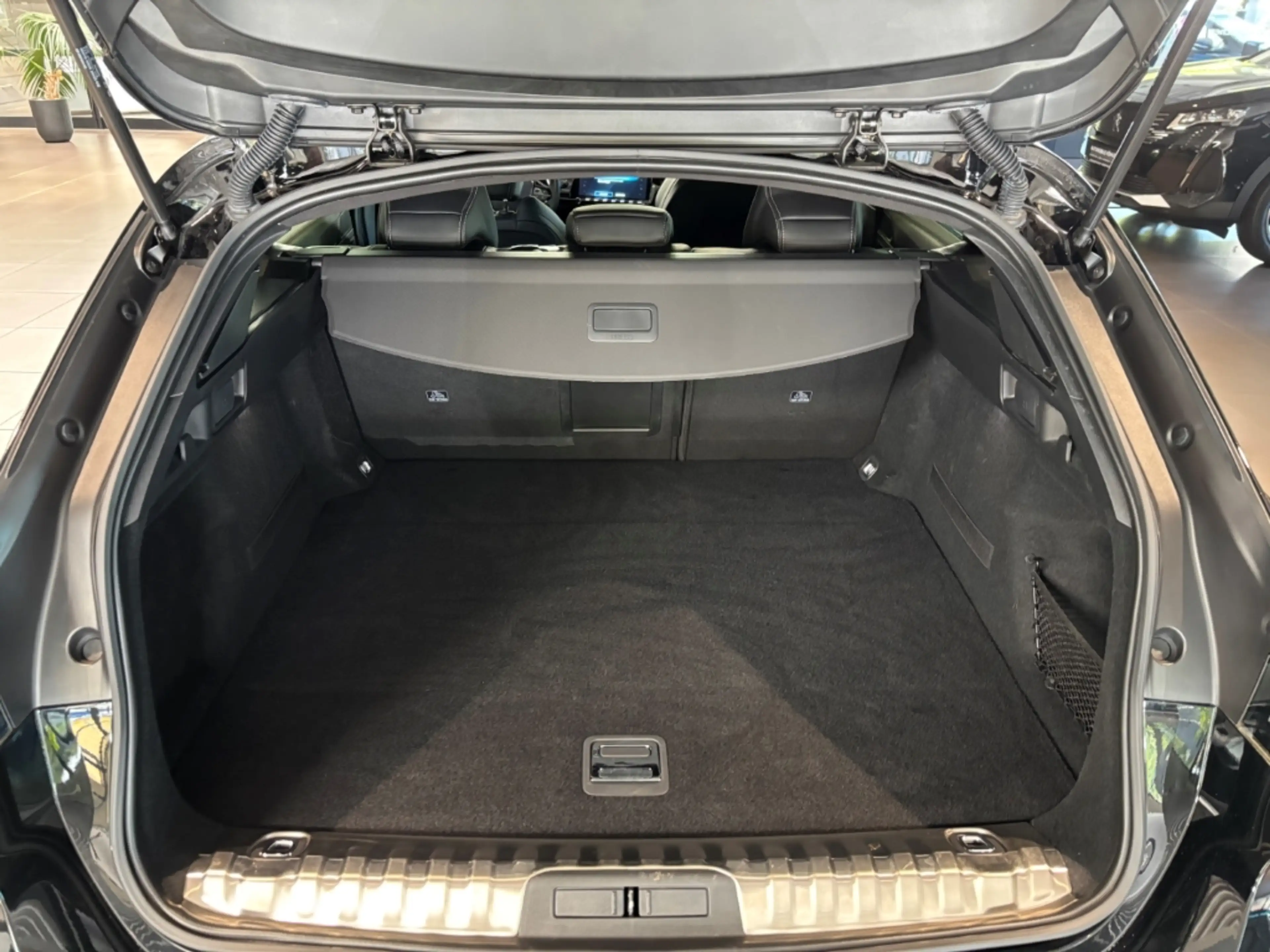 Peugeot 508 SW Allure 130 EAT8 KOMFORTSITZE SITZHEIZUNG — photo 15