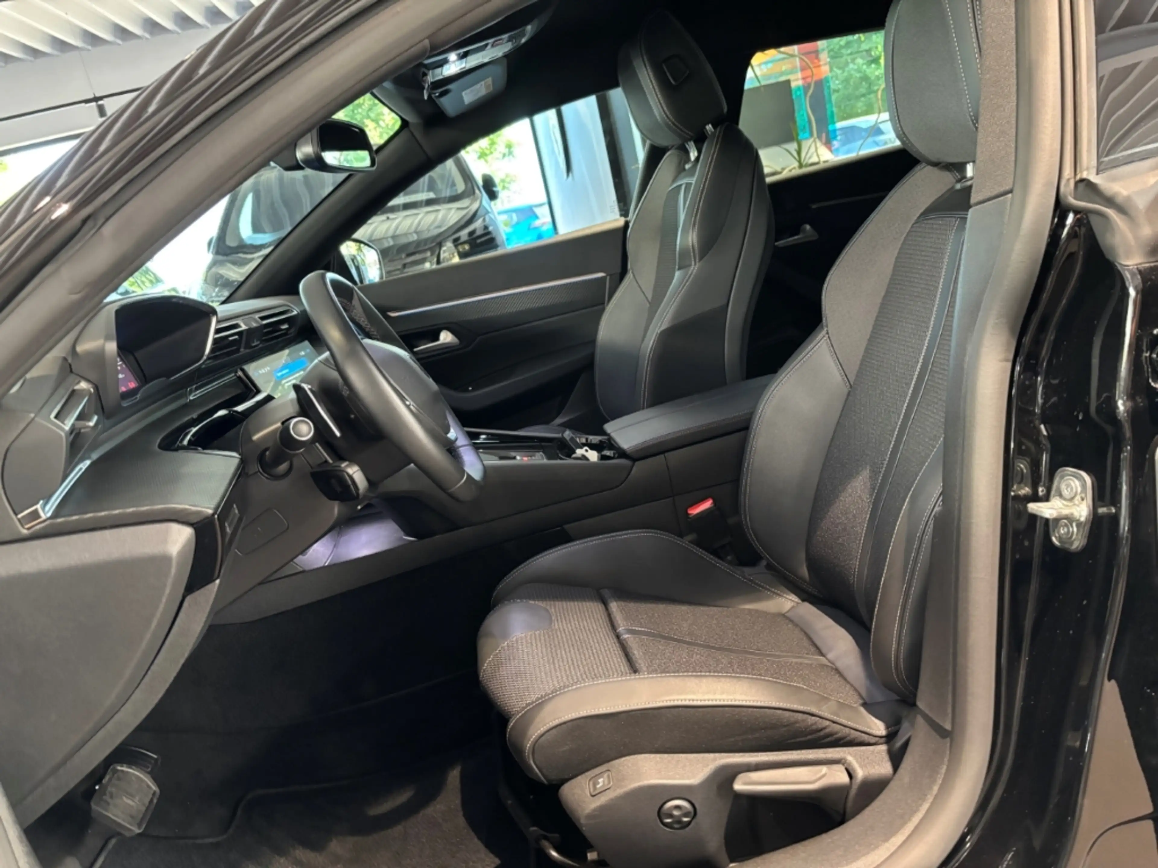 Peugeot 508 SW Allure 130 EAT8 KOMFORTSITZE SITZHEIZUNG — photo 10