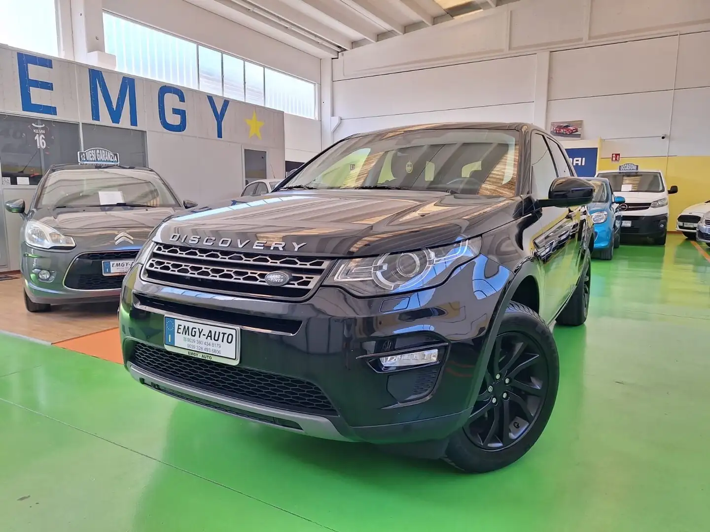 Land Rover Discovery Sport Discovery Sport 2.0 TD4 150 CV Pure Zwart - 1