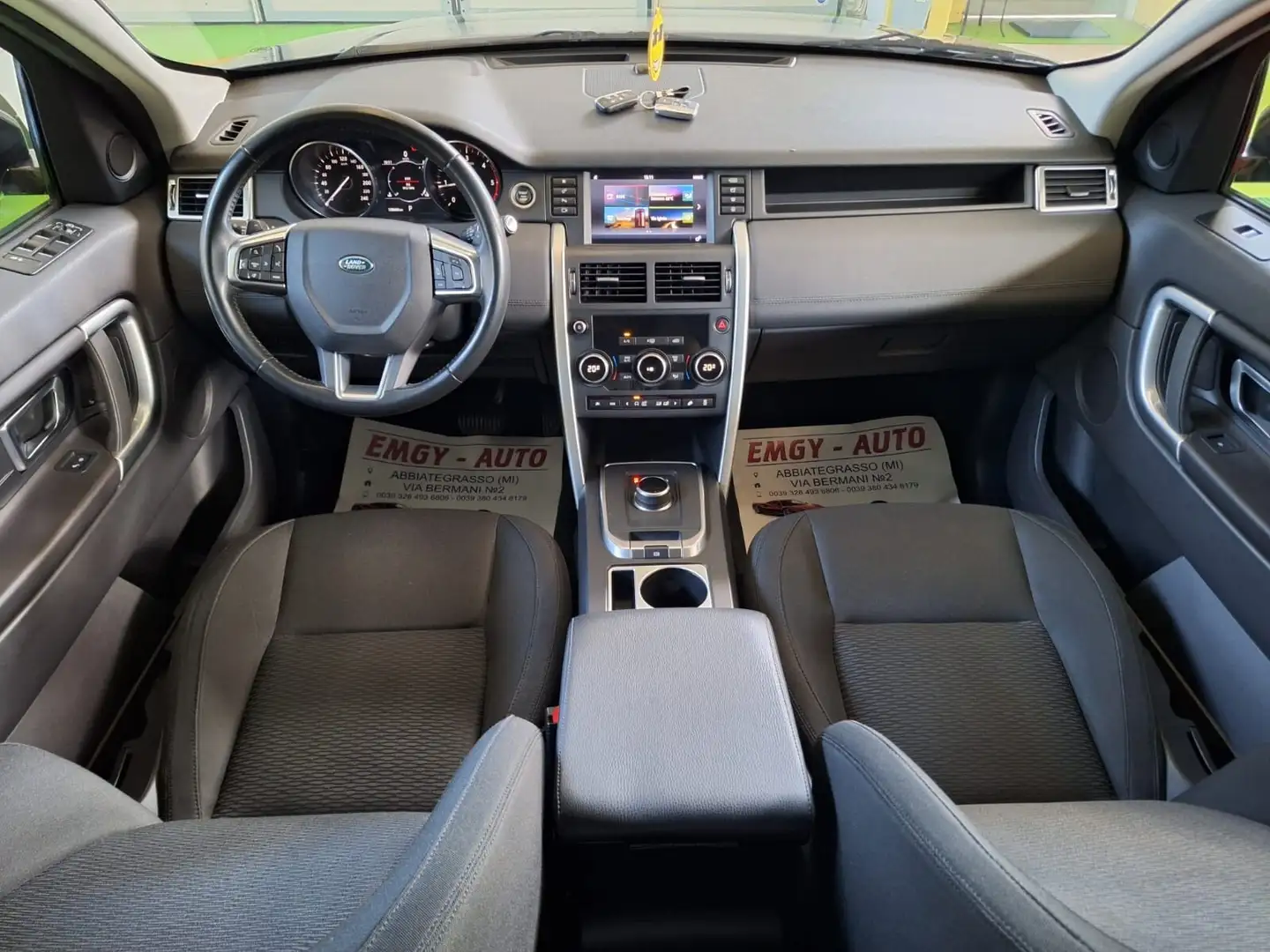 Land Rover Discovery Sport Discovery Sport 2.0 TD4 150 CV Pure Zwart - 2
