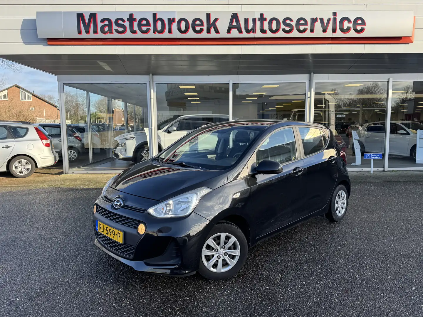 Hyundai i10 1.0i Comfort Staat in Hardenberg Noir - 1