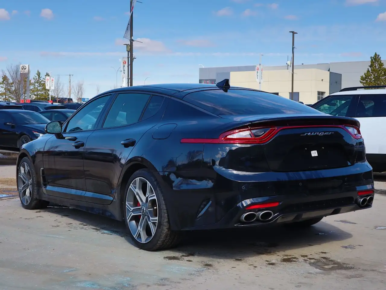 Kia Stinger снимка Kia Stinger