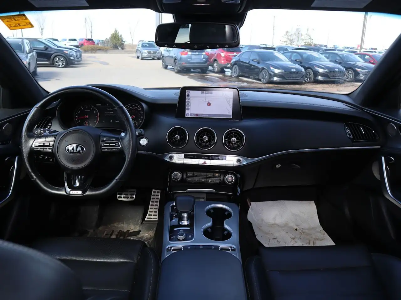 Kia Stinger снимка Kia Stinger