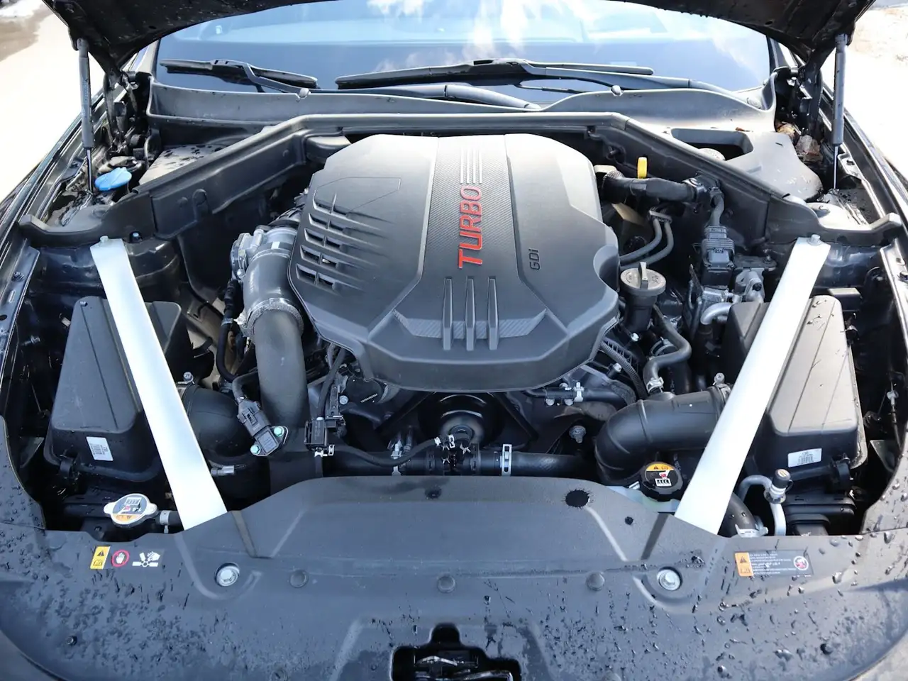 Kia Stinger снимка Kia Stinger