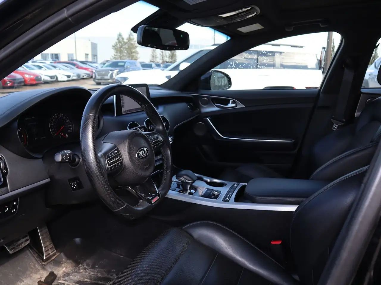 Kia Stinger снимка Kia Stinger